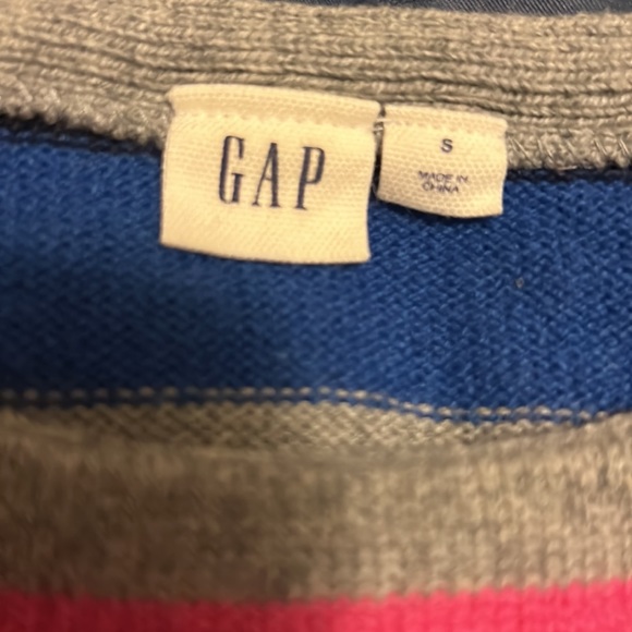 Gap sweater - Picture 2 of 3